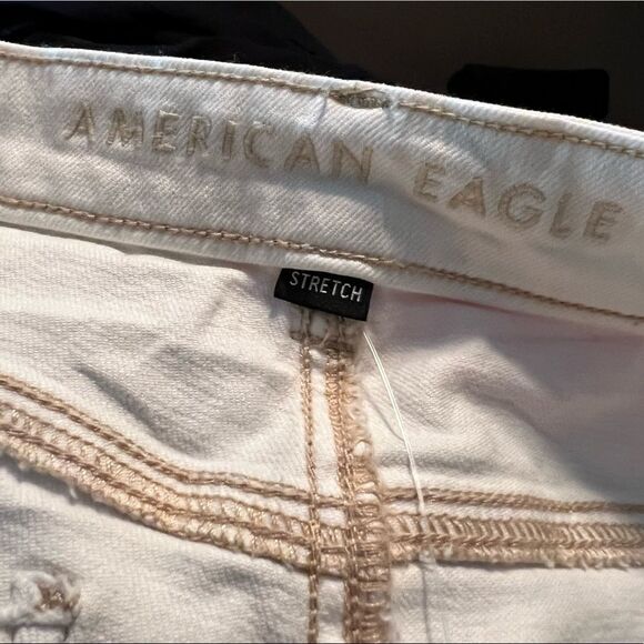 NWT! American eagle mom jean in natural white‎ - Picture 6 of 16
